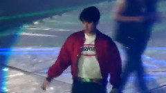 边伯贤(EXO),EXO-K,EXO - Let Out The Beast