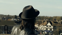 James Bay - My Hometown of Hitchin -(Vevo)