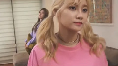 AOA,AOA CREAM - Pikicast 家里不是可以玩枪的地方哦