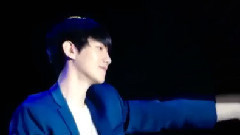 边伯贤(EXO),EXO,EXO-K - 被舞台气体吓到
