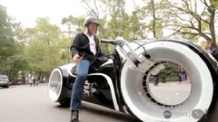 音乐短片 - TRON的轻便自行车(锂电池供电)