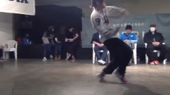 舞蹈视频 - MAiKA vs TOMOYO(DEBOC)