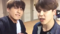 田柾国(防弹少年团),JIMIN(防弹少年团) - 田柾国推特更新: 歌真好听JIMIN JK你向我走来HOMME