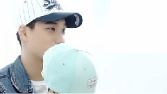 Chen(EXO),KAI(EXO),EXO - < Hats On > Cut