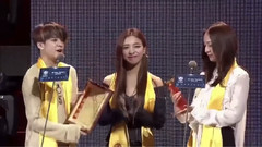 Luna(f(x)),Amber(f(x)),Krystal(f(x)),f(x) - 红地毯采访&受赏 & 4Walls