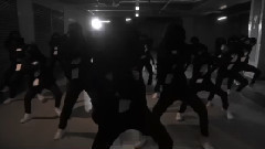 尹斗俊,BEAST - GUESS WHO