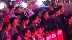 EXO - 第十六届音乐风云榜 台下全体观看表演