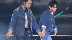 边伯贤(EXO),EXO - Love Me Right