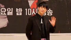 TEEN TOP,L.Joe(TEEN TOP) - SBS<戏子>发布会现场L.Joe拍照时间