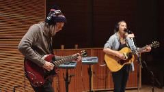 Lissie - Don't You Give Up On Me