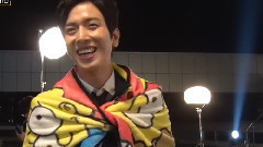 郑容和(CNBLUE),CNBLUE - Show Champion幕后 郑容和吃吃吃