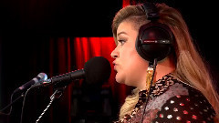 Kelly Clarkson - Invicible