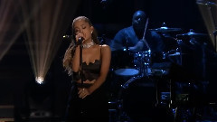 Ariana Grande - Dangerous Woman