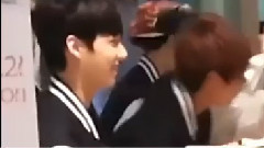 田柾国(防弹少年团) - 签售会更新:对粉丝恭敬很有礼貌的田柾国Jung Kook