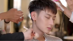 黄子韬 - 舍不得