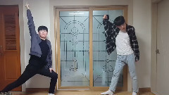 防弹少年团 - xhlrud推特更新:跳Fire燃烧模仿防弹少年团舞蹈