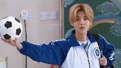 鹿晗 - 奔跑吧兄弟预告:跑男团带领张天爱陈意涵重返校园