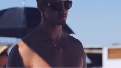 音乐短片 - Versace Menswear Spring Summer 2016 Advertising Film Titbits