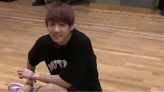 防弹少年团 - BANGTAN BOMB BTS Stretching Time