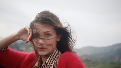 音乐短片 - Gigi Hadid say no Take you swim L.A. BELLA HADID