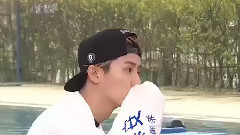 鹿晗 - 鹿晗蒙对赶趟 邓超与陈意涵无奈落水