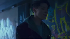 Dean - D (Half Moon)