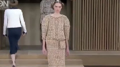 Fashion Show - Paris 2016 Fashion Show Chanel Zhou Chunxia Couture Show Clothing Fashion