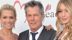 音乐短片 - 2016年 综合报道著名吉吉.哈迪德