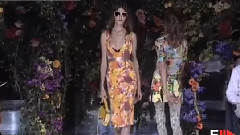 Fashion Show - Dolce & Gabbana Spring Summer 2004