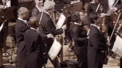 音乐短片 - The World Famous Symphony