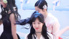 TWICE - CHEER UP