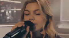 Louane - Tourne