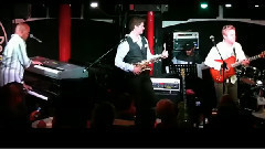 音乐短片 - Michael Lington演奏Two Of A Kind