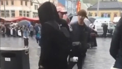 V(防弹少年团),田柾国(防弹少年团),防弹少年团 - 在挪威卑尔根&瑞典偶遇