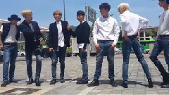 MONSTA X - 集体拍照