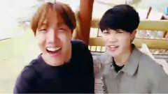 JIMIN(防弹少年团),J-HOPE(防弹少年团),防弹少年团 - Vapp直播:在度假村的郑号锡J-HOPE&朴智旻JIMIN