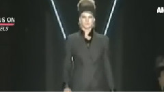 Fashion Show - Models Angela Lindvall FEM AH 2003-2004