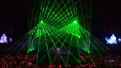 东方神起 - Catch Me(激光秀)