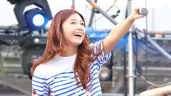 郑恩地(Apink),Apink - LUV