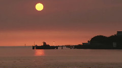 音乐短片 - 遥远的小渔村