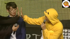 JIMIN(防弹少年团),V(防弹少年团),防弹少年团 - 朴智旻与金泰亨的最萌手大小差