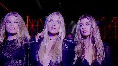 Fashion Show - Victoria's Secret Angels Lip Sync The #1 Song Of Summer