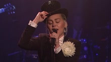Miley Cyrus - I'm Your Man + I'm A Woman 现场版 2016