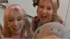 少女时代,徐贤(少女时代),太妍(少女时代) - SeoTae Irritating The Shit Out Of Each Other
