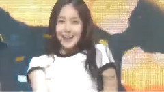 信飞(GFriend),GFriend - 陪黄恩妃走过漫长岁月