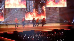 SUGA(防弹少年团),JIMIN(防弹少年团),田柾国(防弹少年团),J-HOPE(防弹少年团),防弹少年团 - Fire