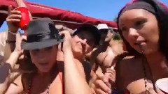 音乐短片 - Rage on the River 2012 by Jon Zombie