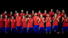 欧美群星 - La Roja Baila