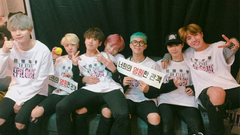 防弹少年团,V(防弹少年团),田柾国(防弹少年团) - Rolemodel 更:澳门演唱会问候宣传片防弹少年团