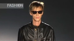 Fashion Show - Gucci Menswear Spring Summer 2002